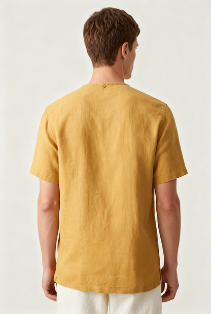 T-shirt pour homme dans une teinte ocre