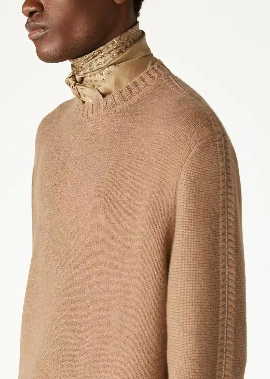Pull pour homme dans une teinte camel