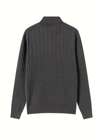 Pull pour homme dans une teinte gris foncé