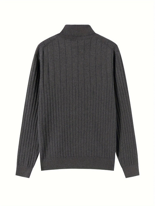 Pull pour homme dans une teinte gris foncé